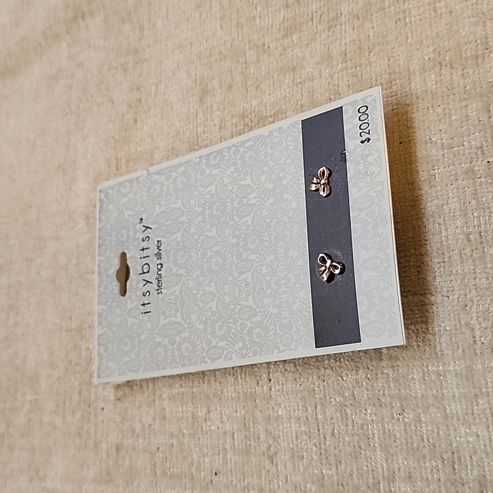 ITSY BITSY SILVER EARRINGS